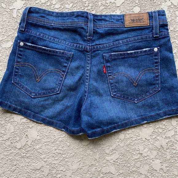 Levi’s denim shorts size 5 - Picture 1 of 3